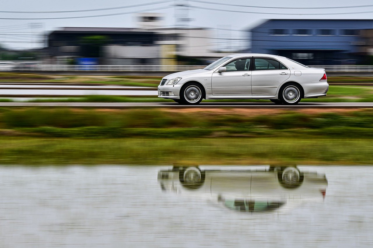 car, road, traffic-8018679.jpg